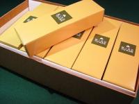 蘭:柚みそ羊羹mini12本・箱入
竹:柚みそ羊羹2本・箱入